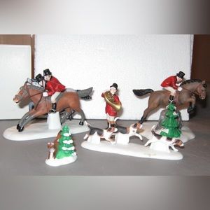 Dickens' Village Tallyho! - Set of 5
